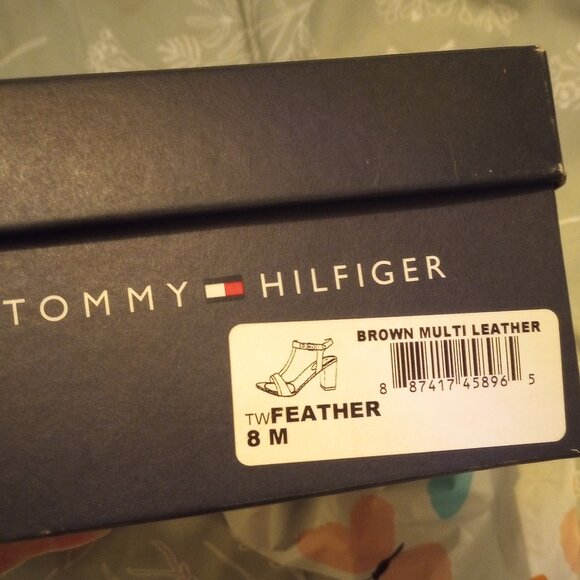 Tommy Hilfiger sandal shoes! New size 8 boxed! Multi color Leather T straps! - Picture 11 of 12